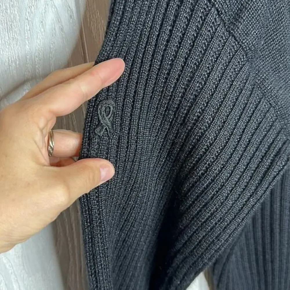 Demetre vintage wool knit black‎ sweater size large